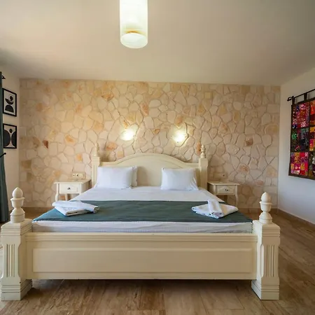 Eco Villa Sarafin